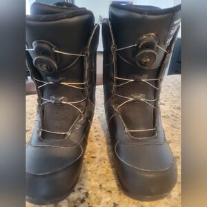 K2 Market Black Snowboard Boots with BOA, Size 6